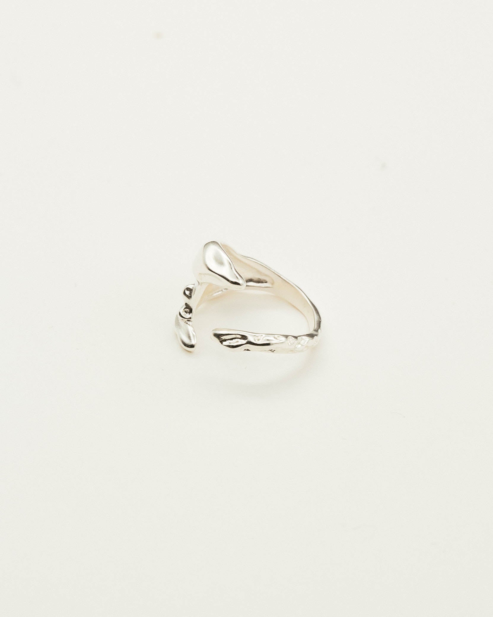 RS09 | SILFINA Ring